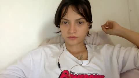 Snapshot of munchi_ chatting on December 28, 4:20 pm   online show from December 28, 4:20 pm