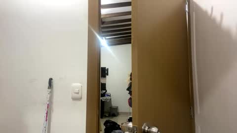 Snapshot of munchi_ chatting on January 20, 1:50 am   online show from January 20, 1:50 am