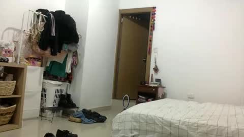 Snapshot of munchi_ chatting on December 15, 4:29 am   online show from December 15, 4:29 am