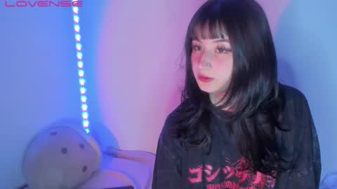 kimi- independent model online show from November 28, 12:57 am