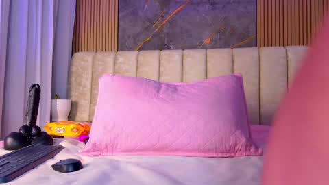 Tell me Sofi  online show from April 14, 3:06 am