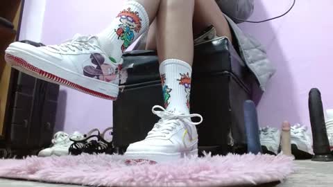 Muriel online show from February 9, 1:56 am