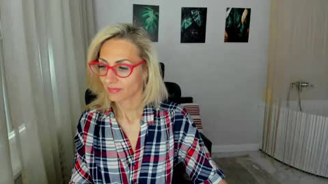 Diana online show from May 25, 12:04 pm