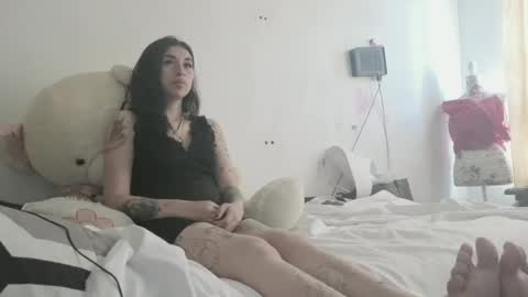 miagosling  NTMU  Dont forget follow me  online show from July 6, 6:10 pm
