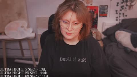 Kate online show from April 7, 1:46 pm