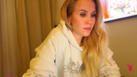 Mya-be Yours P online show from September 29, 9:53 pm