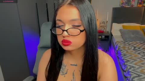 Hecate online show from April 18, 7:07 pm