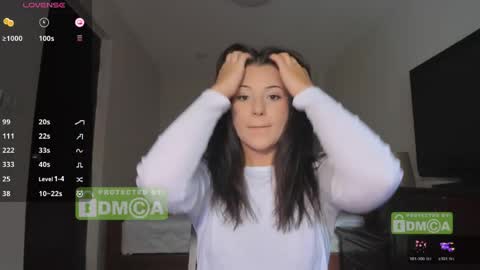 hey its Mel online show from March 31, 7:41 am