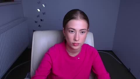 Snapshot of mysticemeli chatting on September 17, 11:19 am Emelie online show from September 17, 11:19 am