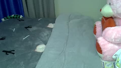 Cupcake online show from April 25, 2:36 pm
