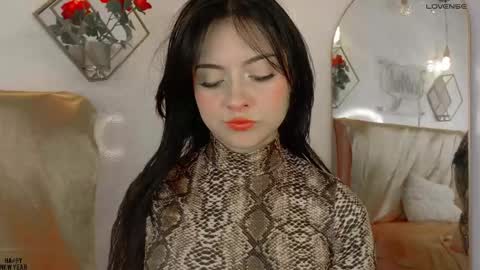 naamah_b online show from January 10, 6:12 pm