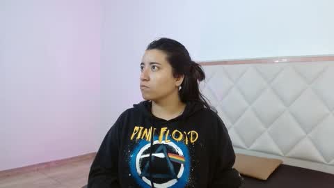 Snapshot of naanaky_tay chatting on October 6, 12:11 pm TARA online show from October 6, 12:11 pm