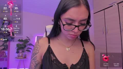 Snapshot of naath_ chatting on January 4, 11:48 pm anny online show from January 4, 11:48 pm