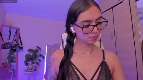 Snapshot of naath_ chatting on January 6, 2:26 am anny online show from January 6, 2:26 am