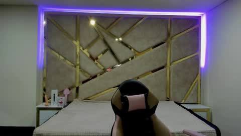  Valeria  online show from February 19, 2:55 am