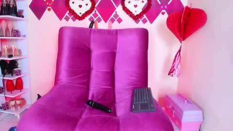 Nahla online show from February 25, 1:30 am