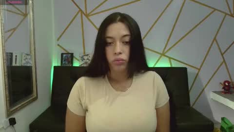 nailanylombardi online show from January 16, 12:56 pm