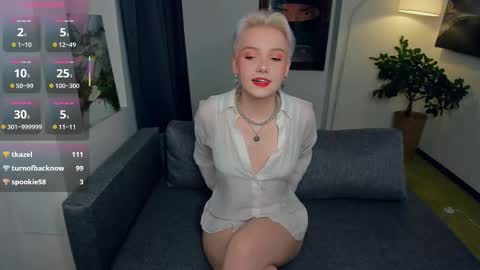 Snapshot of nakishacroshaw chatting on September 21, 12:04 pm Kate online show from September 21, 12:04 pm