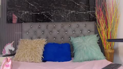 NALAROY online show from January 30, 10:19 pm