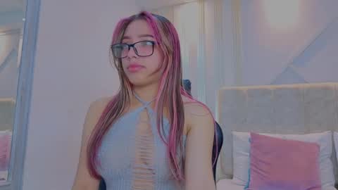 Snapshot of nami_sweet_ chatting on October 9, 9:46 am nami_sweet_ online show from October 9, 9:46 am