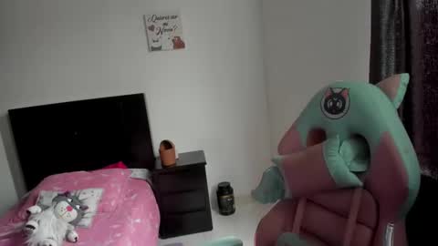 Nami online show from November 4, 7:30 pm