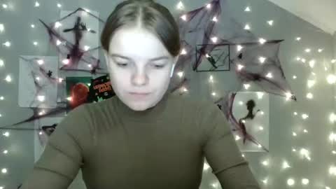 Nana online show from October 14, 8:06 am