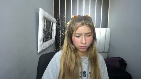 nancy blonde online show from April 25, 2:03 pm