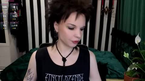 Nancy online show from November 28, 3:31 am