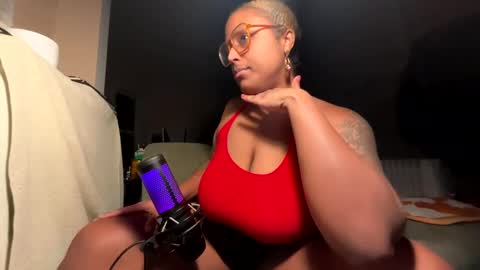 Naomigiirl6 online show from February 28, 10:20 am