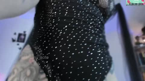 Naomi online show from March 1, 9:25 pm