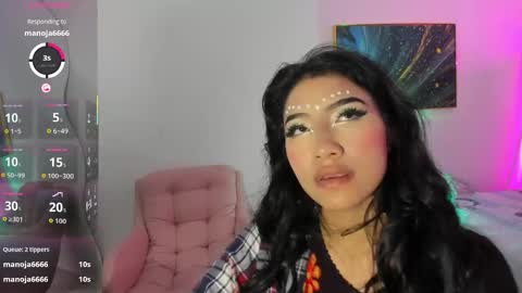 Snapshot of naomiiii__ chatting on September 18, 4:11 am naomiiii online show from September 18, 4:11 am