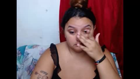 naomiquiin online show from October 22, 9:47 am