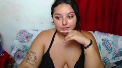 naomiquiin online show from December 15, 4:18 am