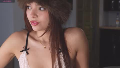 Naomi online show from November 25, 1:46 pm