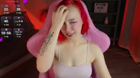 Naomi online show from November 11, 8:39 pm