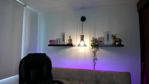 Naomy Stanley online show from March 17, 7:51 pm