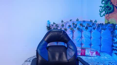 Nao online show from November 10, 12:33 pm