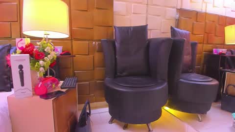 Snapshot of naomyrivera chatting on September 24, 12:04 pm nao online show from September 24, 12:04 pm