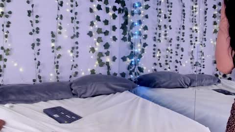 Maira online show from January 18, 11:55 pm