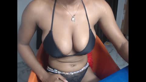 Snapshot of nasty_luna0 chatting on January 7, 4:29 am nasty_luna0 online show from January 7, 4:29 am