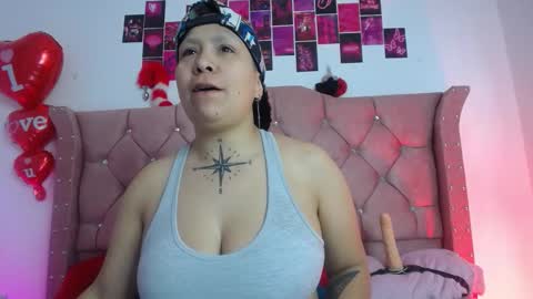 nat_evans8 online show from March 17, 2:48 am