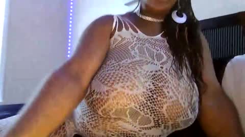 NataliaCakes1 online show from May 25, 6:07 pm