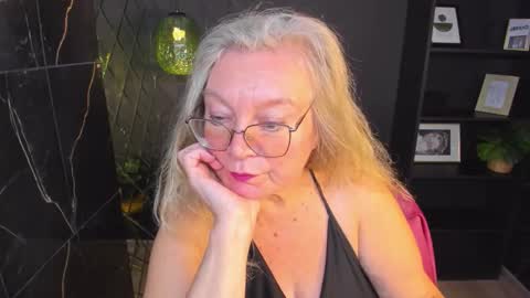 Snapshot of natalicloud chatting on October 20, 2:31 pm NataliCloud online show from October 20, 2:31 pm