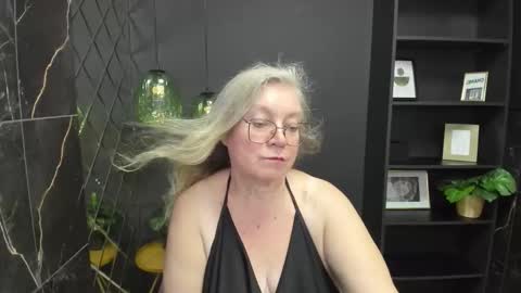 Snapshot of natalicloud chatting on September 9, 1:33 pm NataliCloud online show from September 9, 1:33 pm