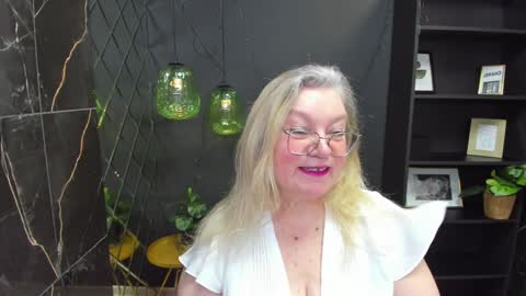 Snapshot of natalicloud chatting on January 12, 1:16 pm NataliCloud online show from January 12, 1:16 pm