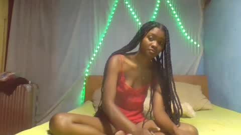 Snapshot of natalie19240216 chatting on December 10, 10:17 am natalie19240216 online show from December 10, 10:17 am