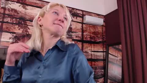 Natalie online show from February 1, 9:30 am