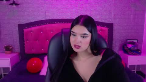 natalie  online show from February 20, 6:26 am