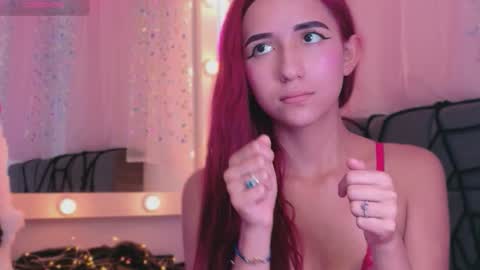 natalliapradas online show from October 15, 8:33 pm