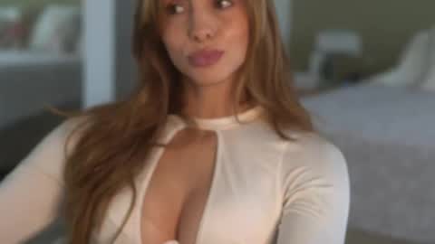 anatalybee online show from March 10, 2:59 pm